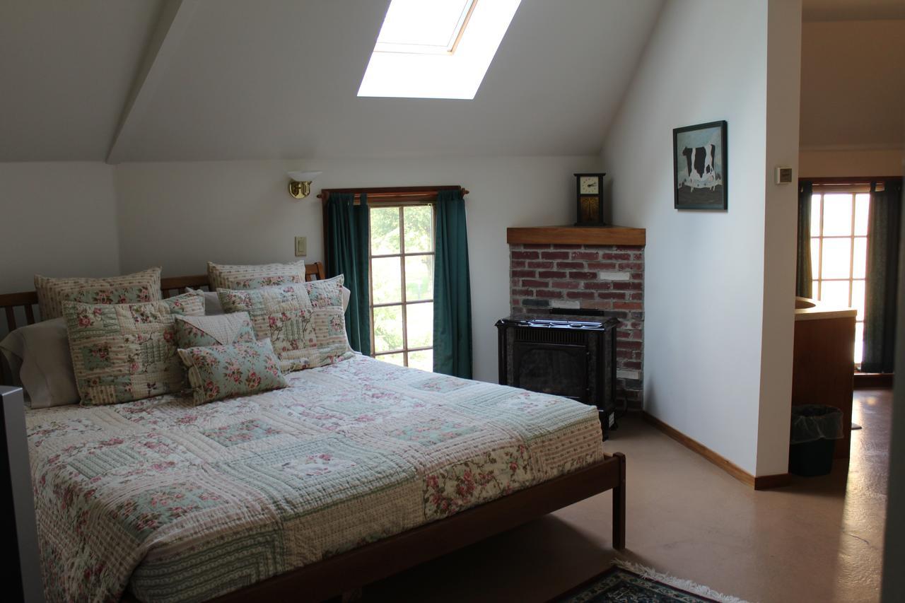 Breakfast On The Connecticut Bed and Breakfast Lyme Exterior foto