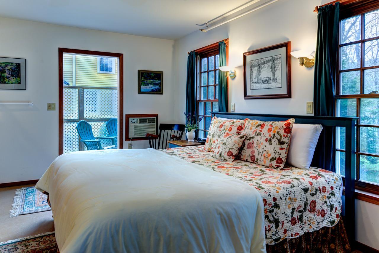 Breakfast On The Connecticut Bed and Breakfast Lyme Exterior foto