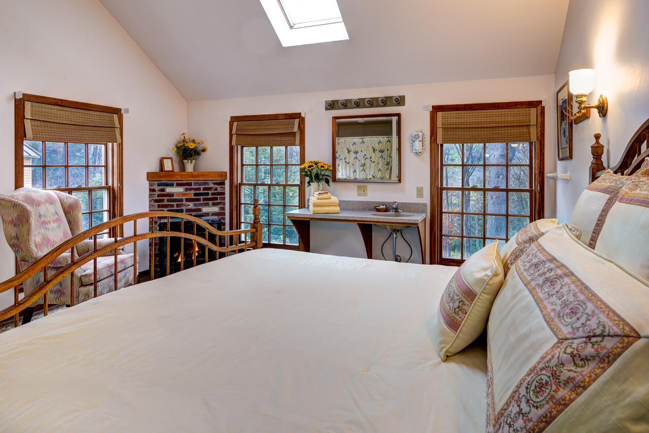 Breakfast On The Connecticut Bed and Breakfast Lyme Exterior foto